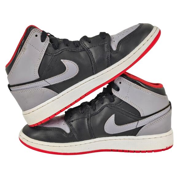 NIKE AIR JORDAN 1 MID BLACK/CEMENT GREY-FIRE RED SNEAKER - SIZE 4.5Y DQ8423-006 - Picture 1 of 10